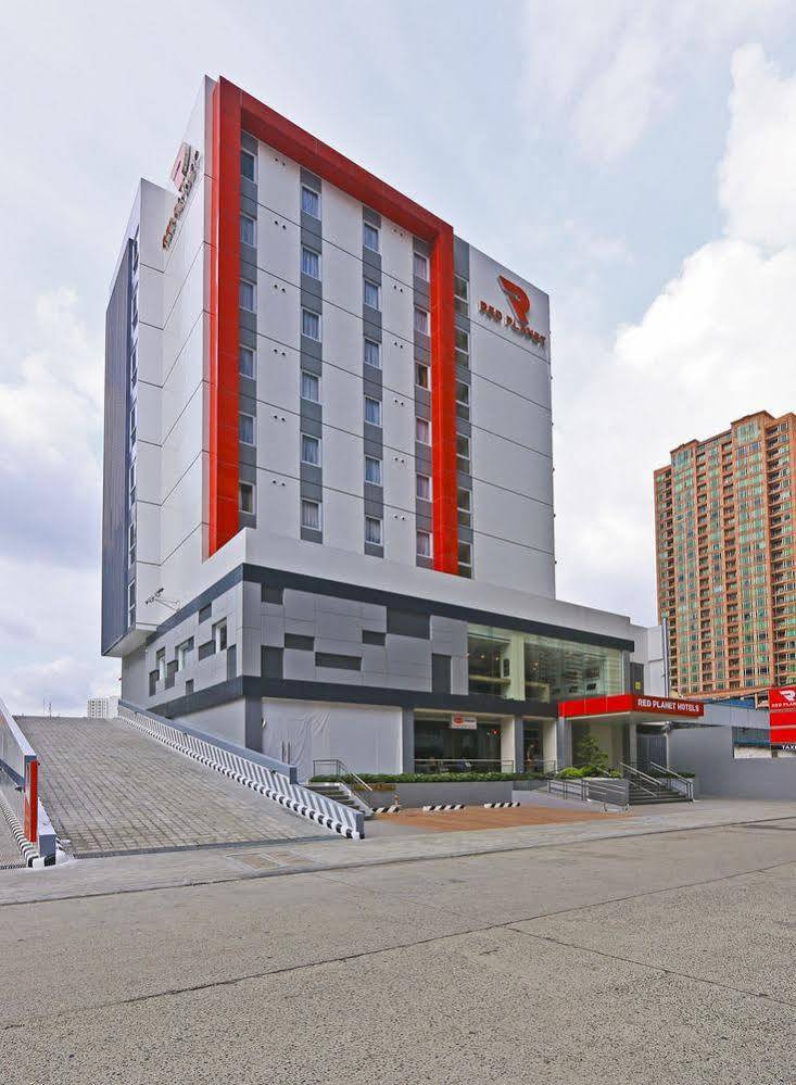 Red Planet Makati Amorsolo San Pedro Makati Exterior foto